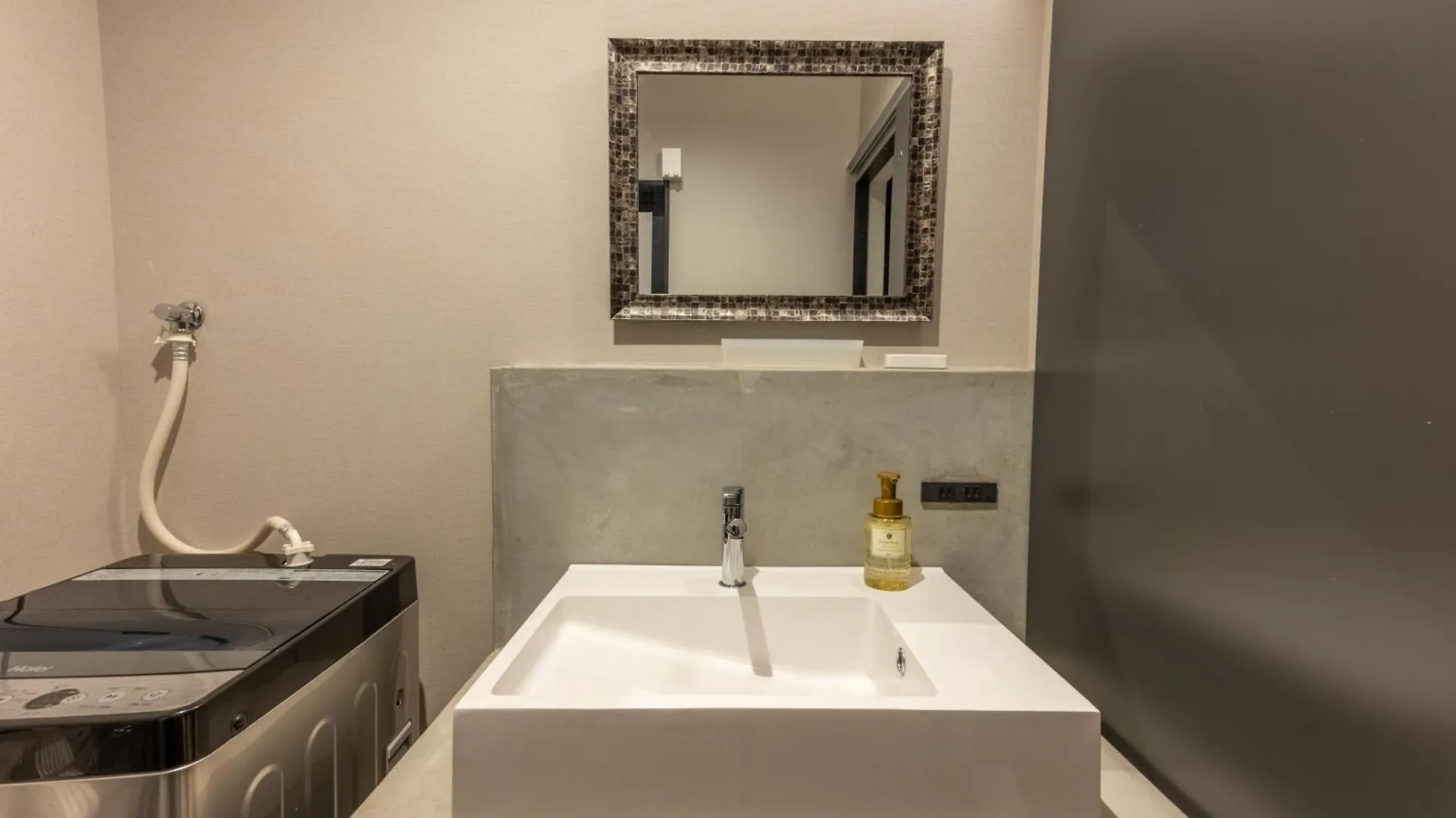 アパート Irodori Hotel Tou 福岡市